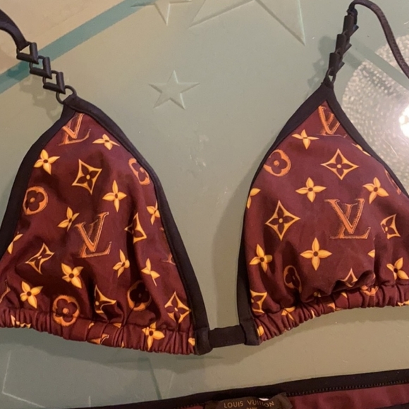 !$400! Louis Vuitton Bikini - Picture 2 of 9